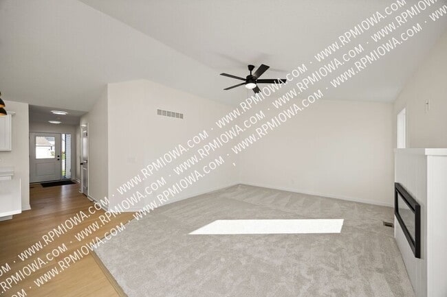 Building Photo - 209 12th Ct NW