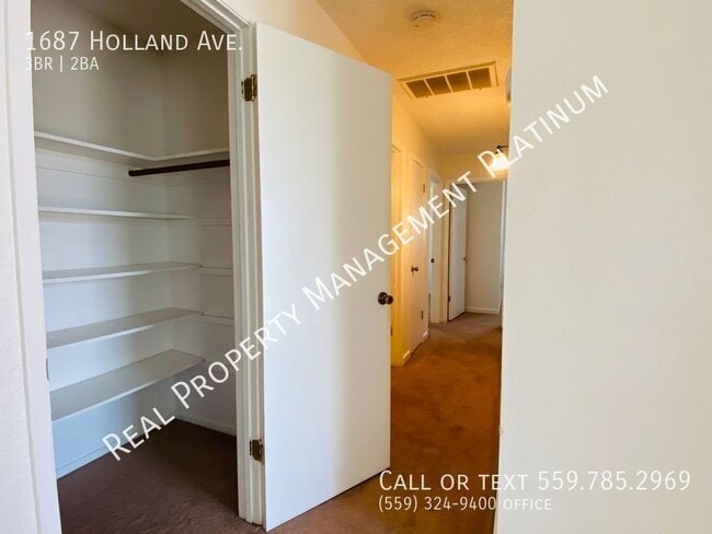 Building Photo - 1687 Holland Ave