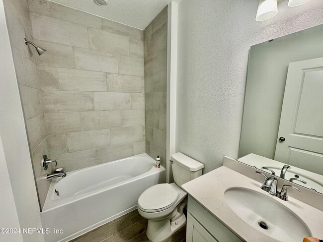 Building Photo - 9598 Giada Dr