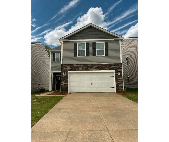 Building Photo - 1215 37th Ave Lane NE