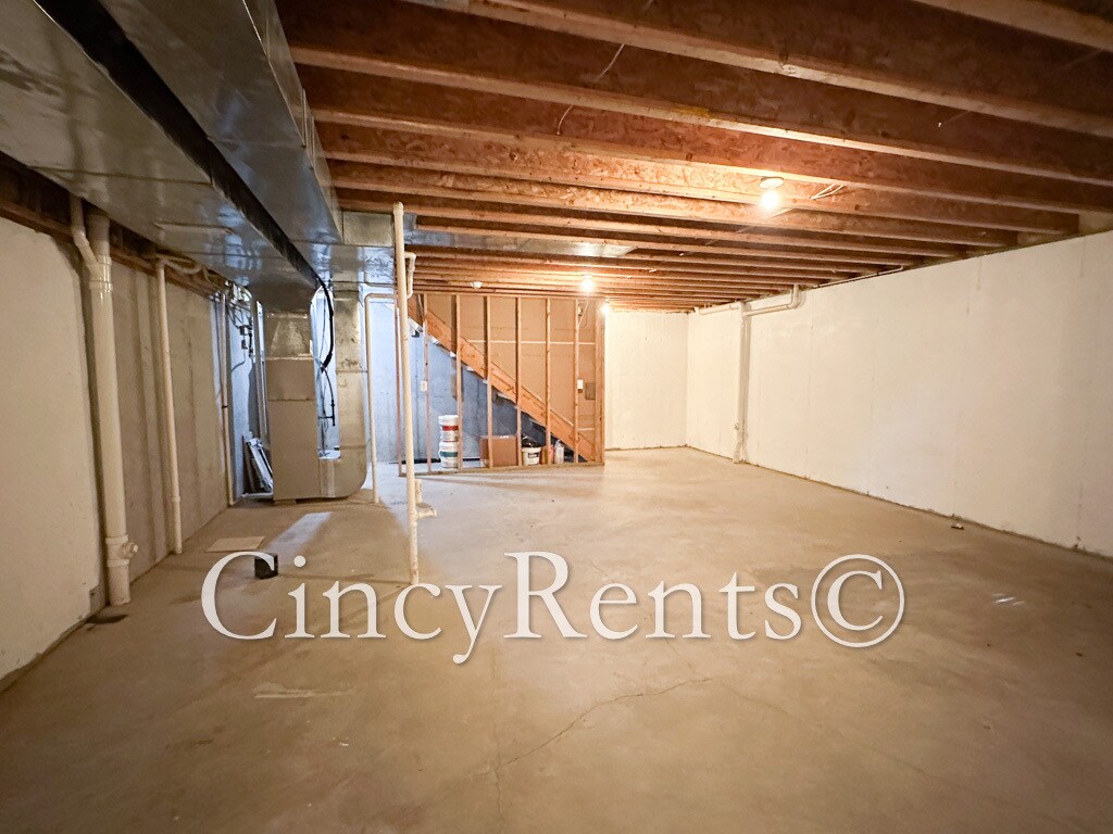 Building Photo - 2931 Eden Ave