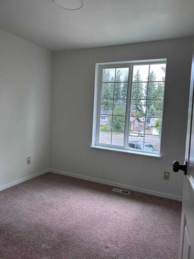 Building Photo - 17710 153rd Ave SE