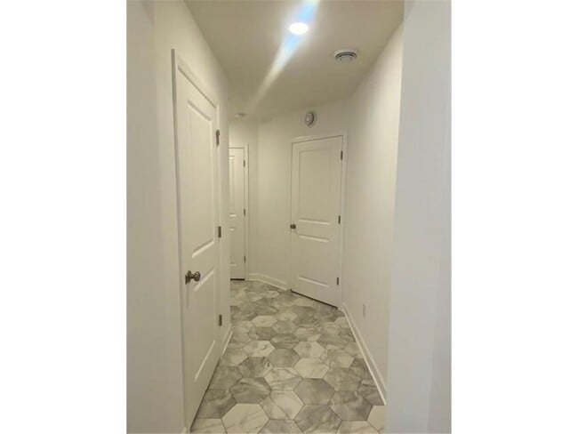 Building Photo - 14973 Archdale Ln