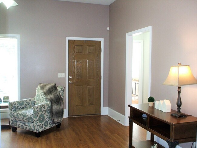 Building Photo - 202 Gwinnett Pl