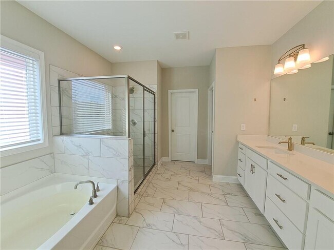 Building Photo - 637 Stan Hope Ln