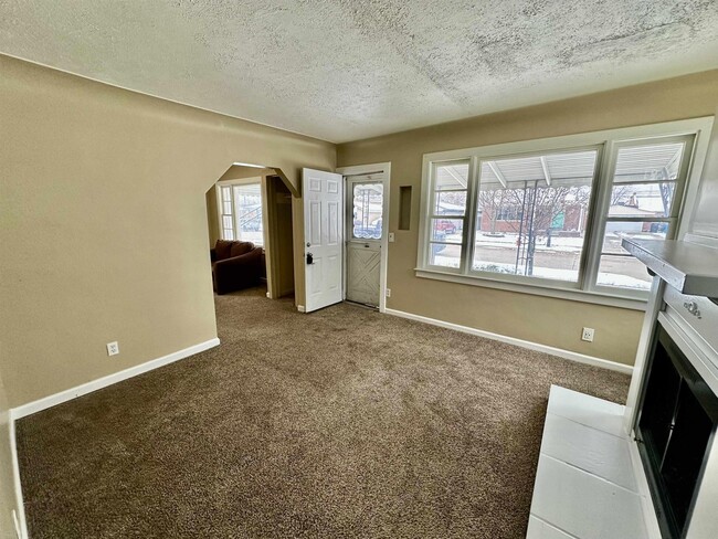 Building Photo - 30240 Groveland St