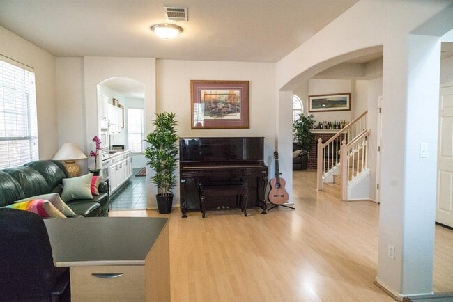 Building Photo - 4916 Tiger Lily Way