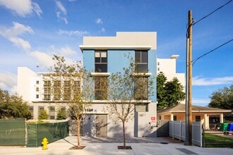 Building Photo - 1159 NW 8 AVE