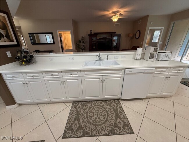 Building Photo - 13041 Sandy Key Bend