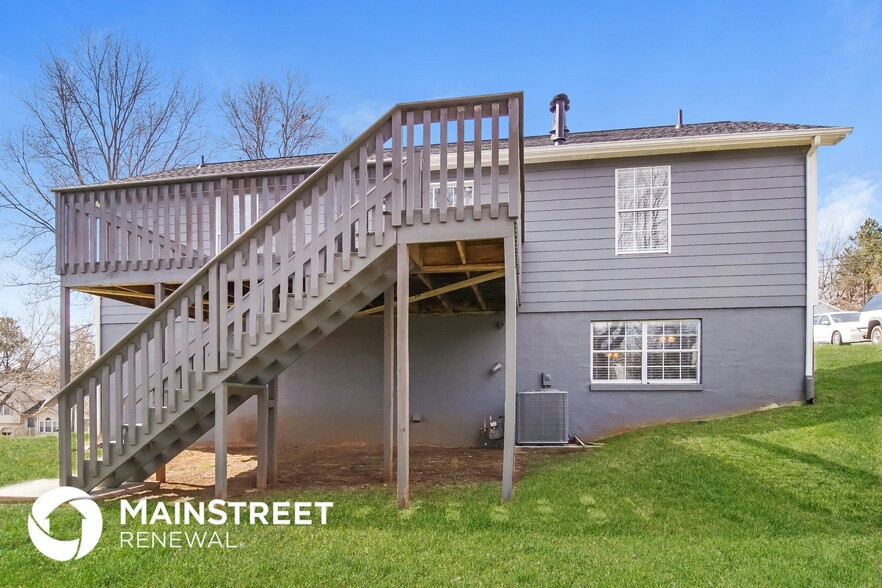Building Photo - 5912 Montina Rd