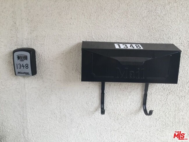 Building Photo - 1348 S Curson Ave