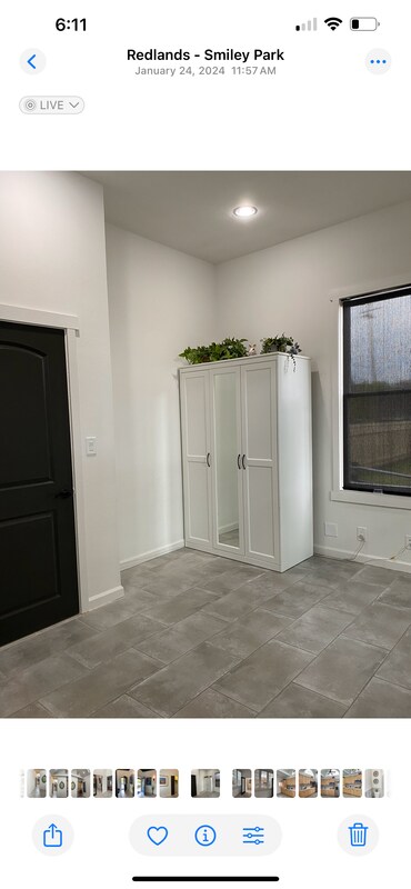 Building Photo - 213 E Olive Ave