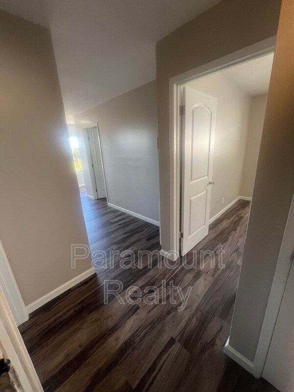 Building Photo - 25684 Spring Dr