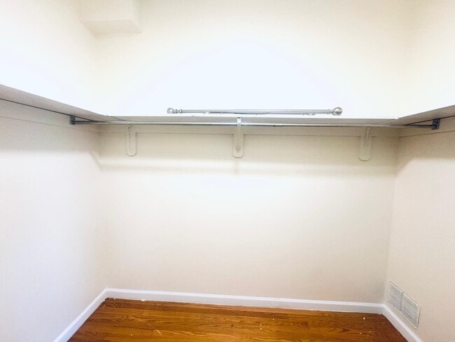 Building Photo - 30 Whitman Ave