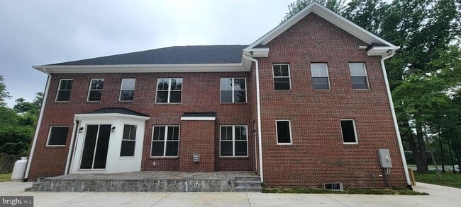 Building Photo - 17031 Georgia Ave