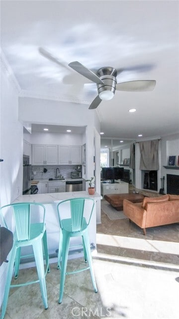 Building Photo - 2575 E 19th St