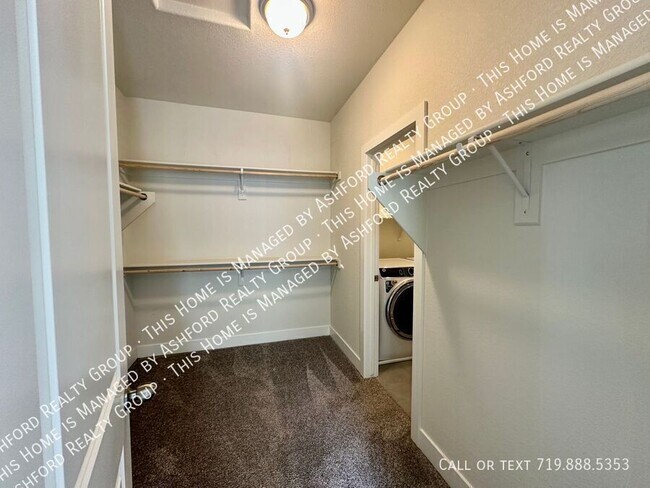 Building Photo - 8313 Noreen Falls Dr