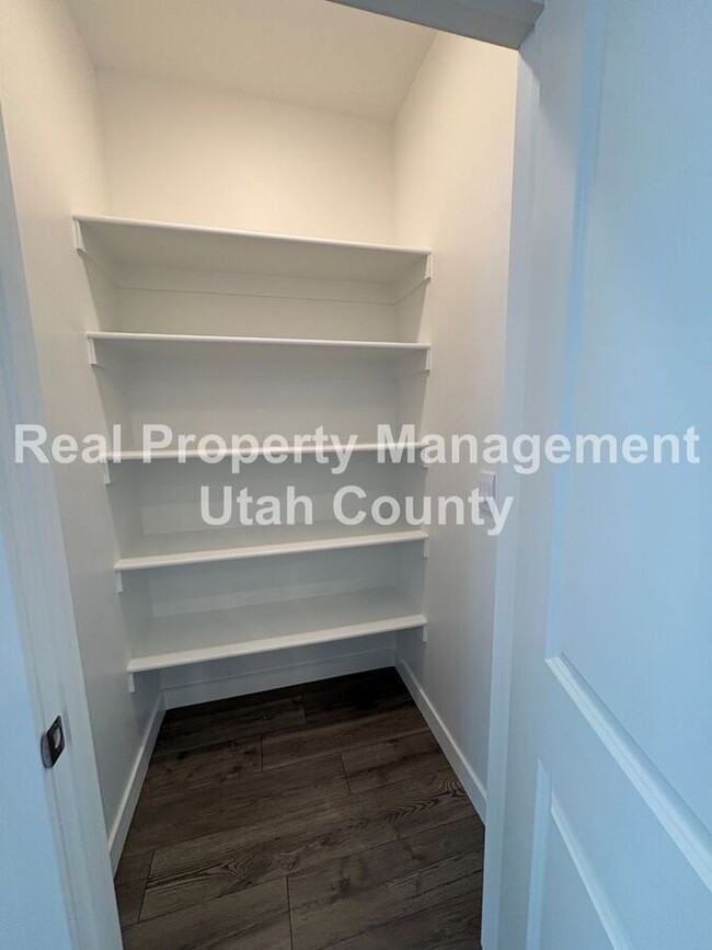 Building Photo - Half Off First Months Rent! New lower Price!