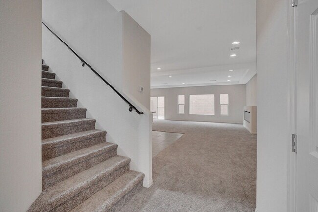 Building Photo - 7027 Jasper Hill Way