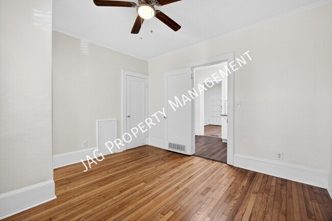 Building Photo - 2512 Park St