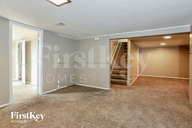 Building Photo - 10201 Pannell Dr