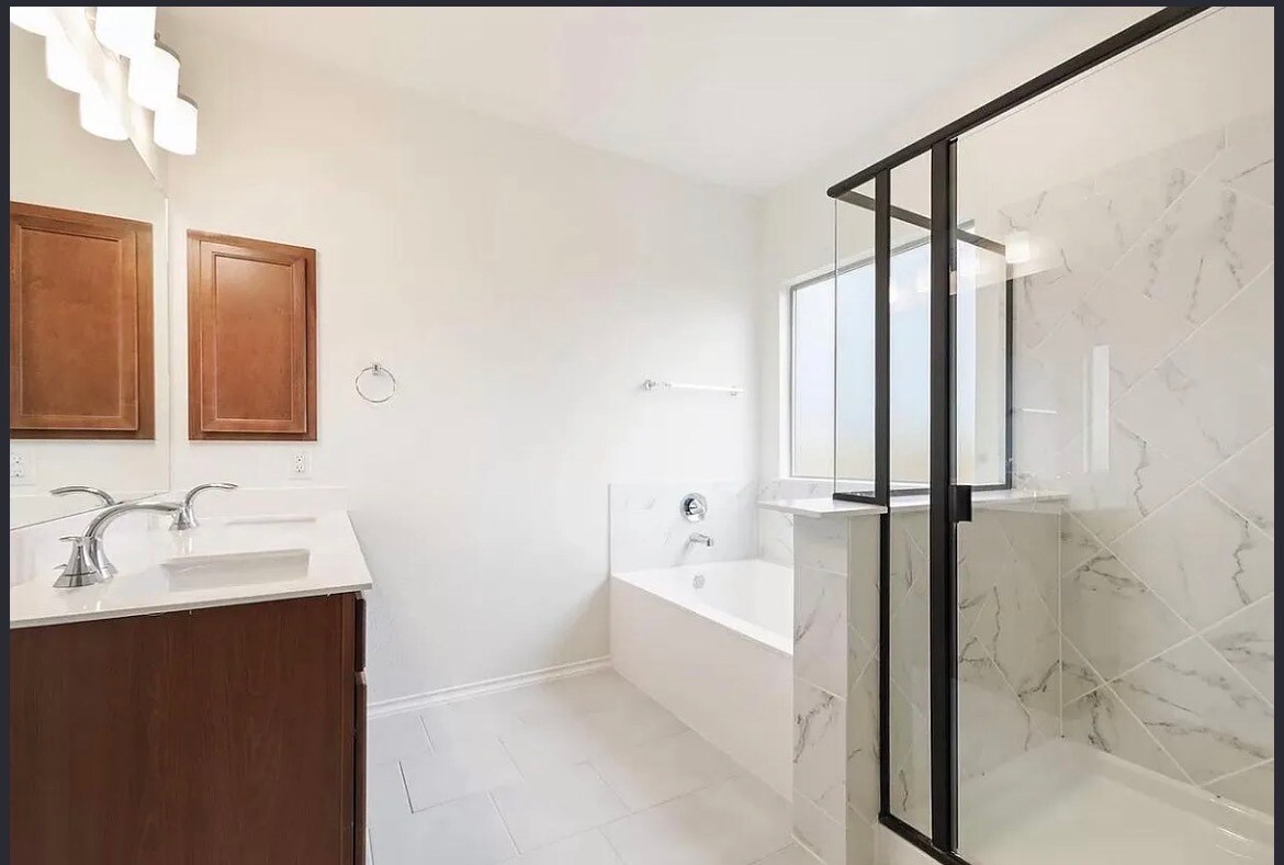 Building Photo - 100 Jarbridge Dr