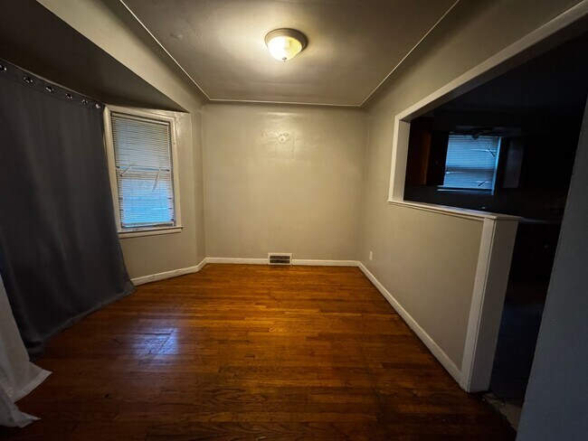 Building Photo - home of 3 bedroom 2 baths