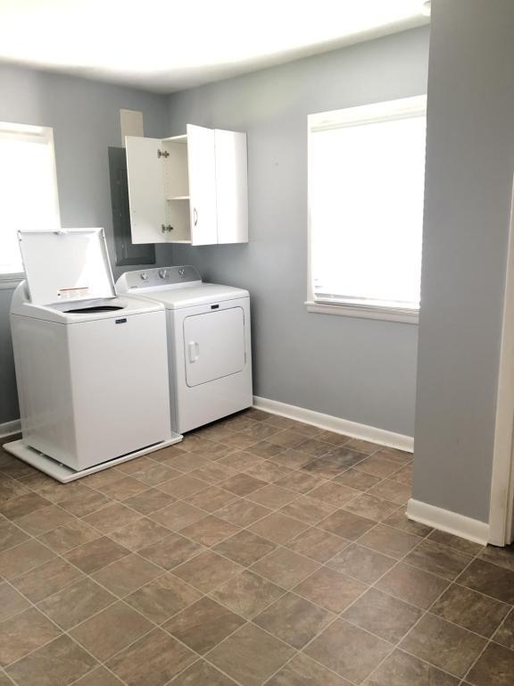 Building Photo - 103 Helmwood Dr