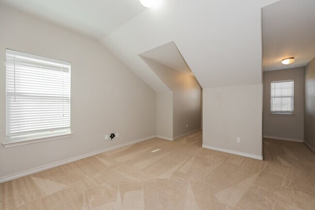 Building Photo - 4309 Twinleaf Dr