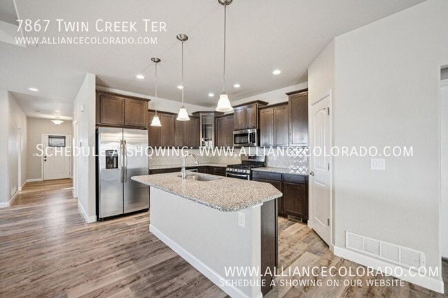 Building Photo - 7867 Twin Creek Terrace