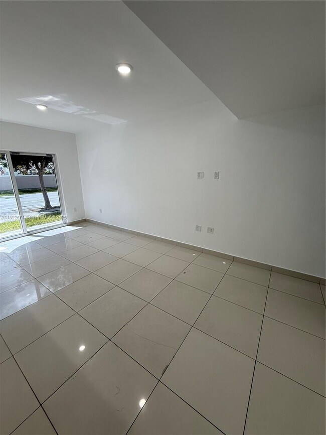 Building Photo - 13984 SW 259th Way