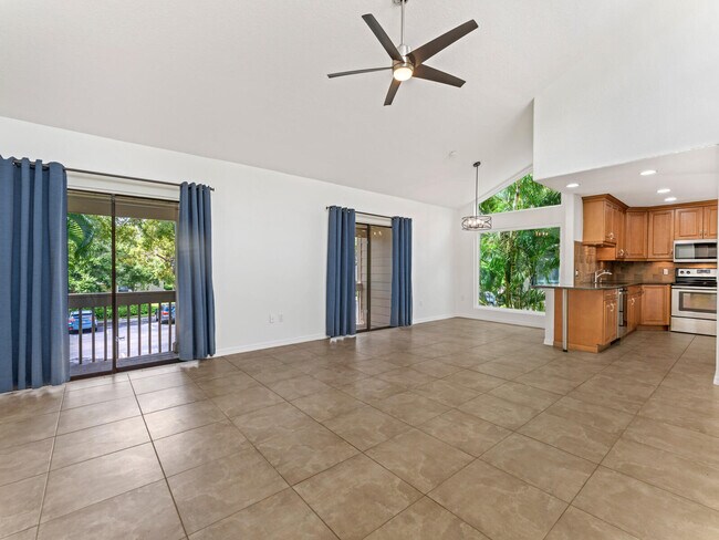 Building Photo - 2228 Bahia Vista St