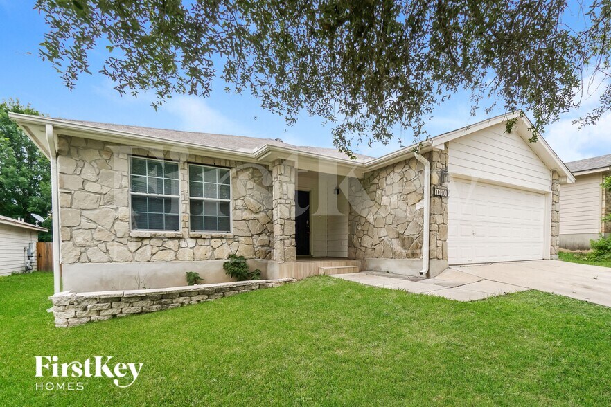 Building Photo - 1010 Magnolia Bend