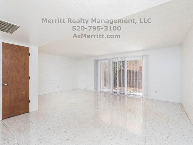 Building Photo - Spacious 2-Bedroom Townhome – Available Now!