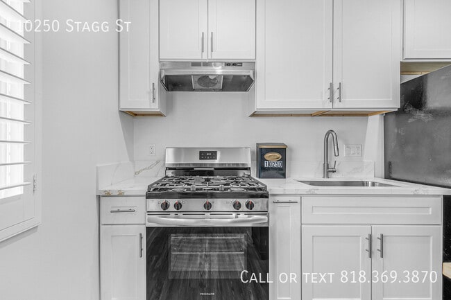 Building Photo - 10250 Stagg St