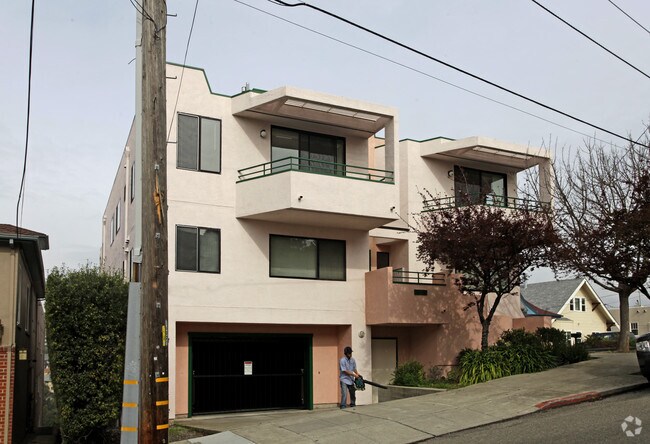 Building Photo - 859 Vermont St