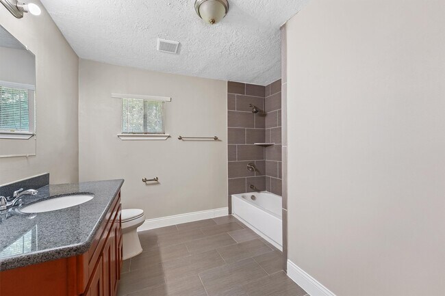 Building Photo - 4815 Arvilla Ln