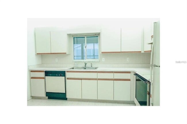 Building Photo - 17516 SE 96th Ct