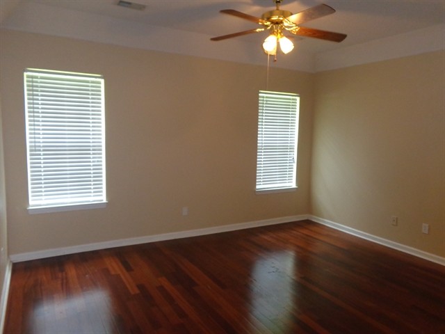 Building Photo - 2166 Greencliff Dr