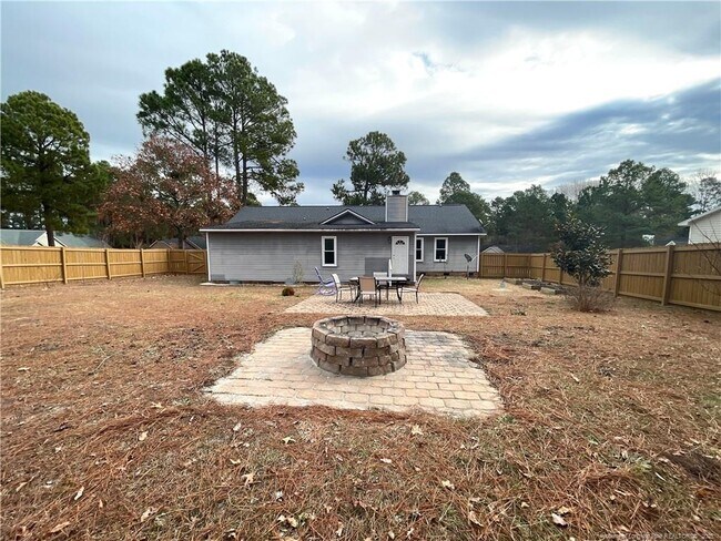 Building Photo - 14 Weymouth Cir