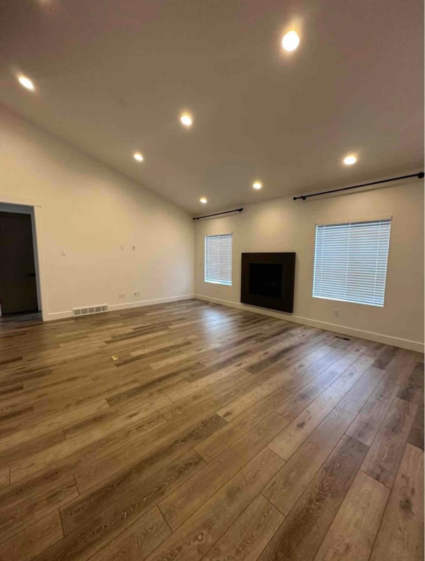 Building Photo - 8324 S Jayson Bend Dr