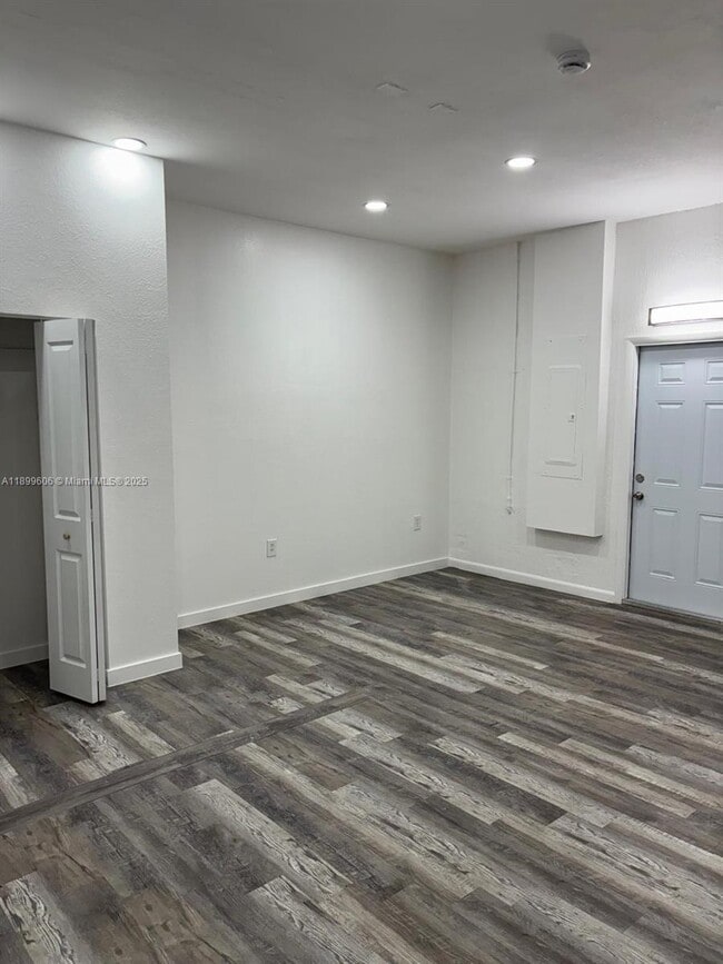Building Photo - 30806 SW 192nd Ave