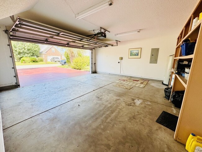 Building Photo - 5096 Capulet Cir