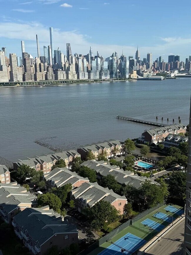 Building Photo - 7004 BLVD E