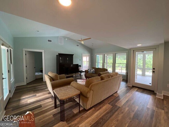 Building Photo - 67 Stoney Brook Ln