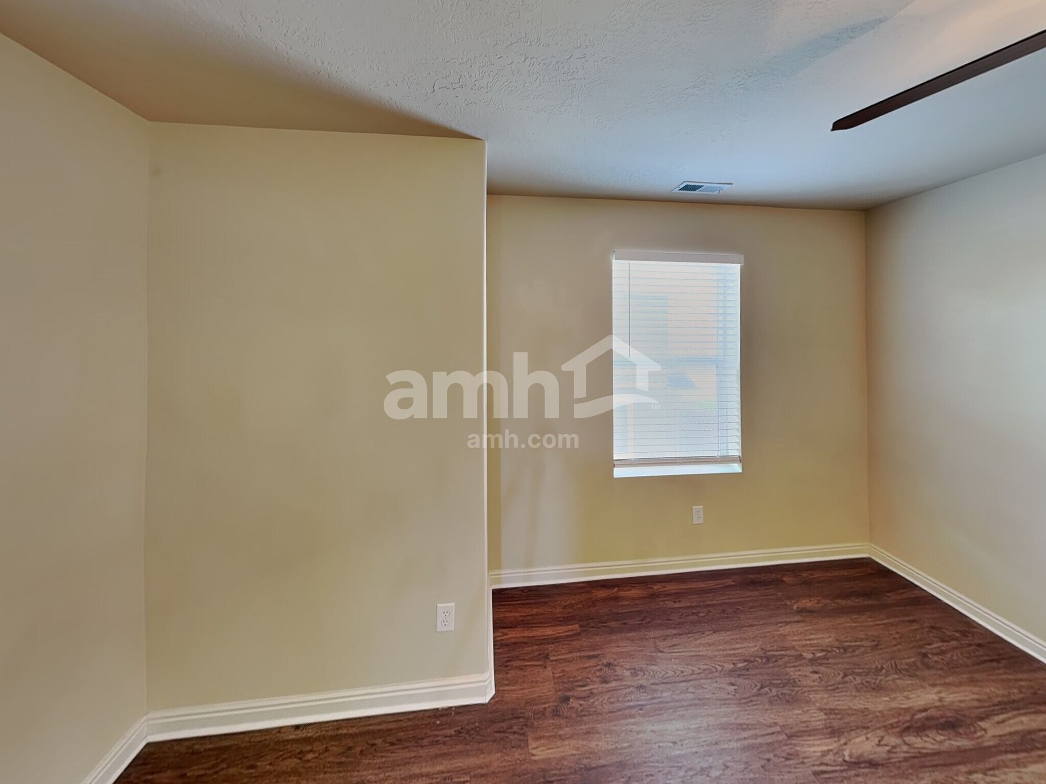 Building Photo - 841 Wilstead Dr