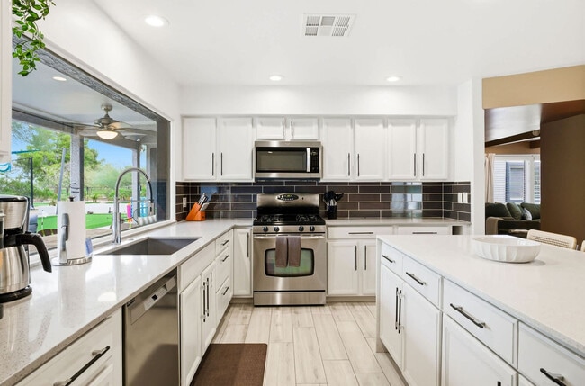 Building Photo - 11802 Hayden Rd