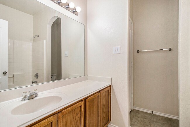 Building Photo - Charming 4-Bedroom, 2-Bathroom Home