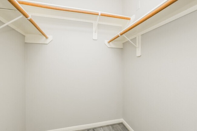 Building Photo - 11747 Elizabeth Ct