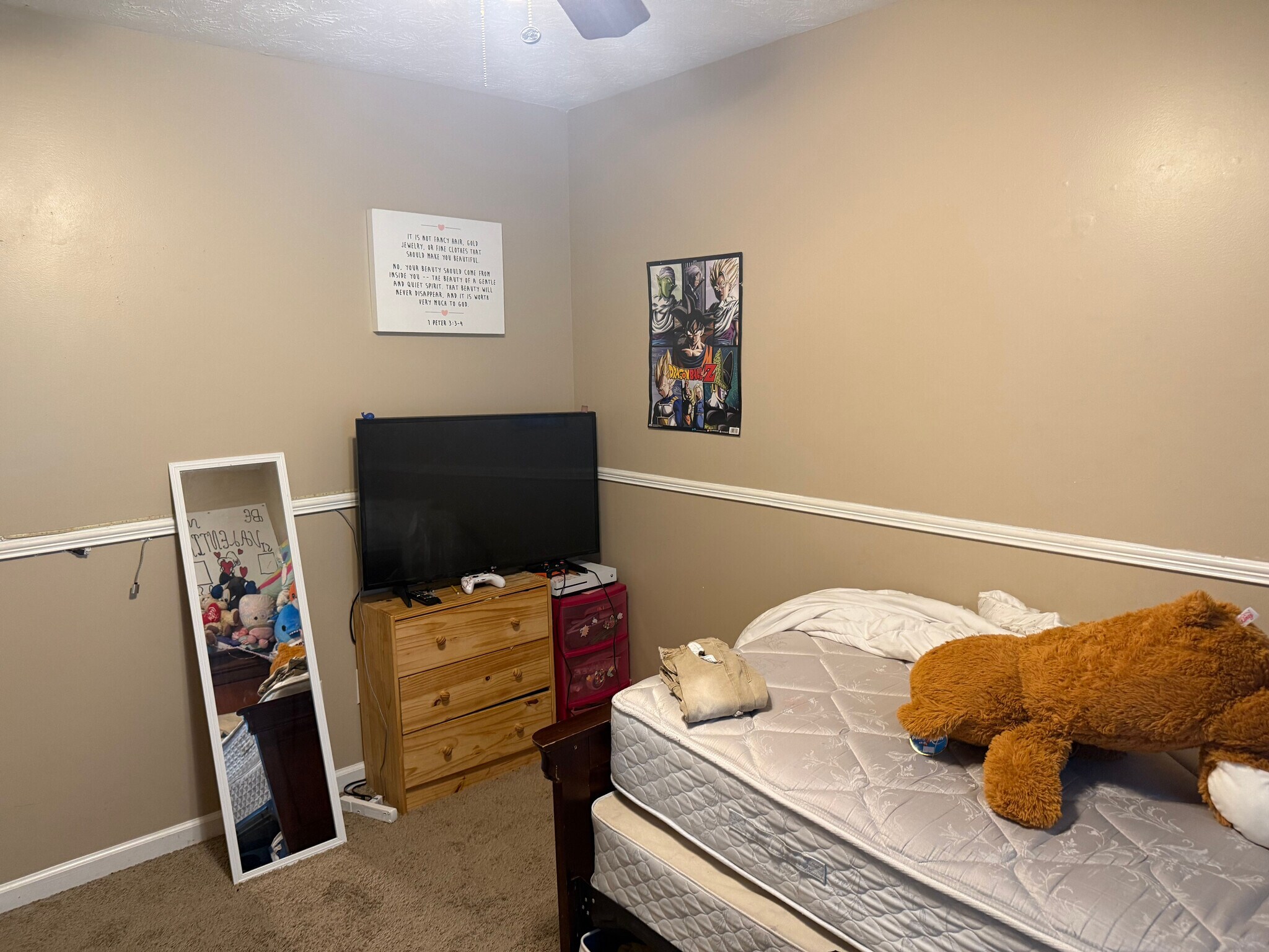 Building Photo - Room in House on Valley Green Rd